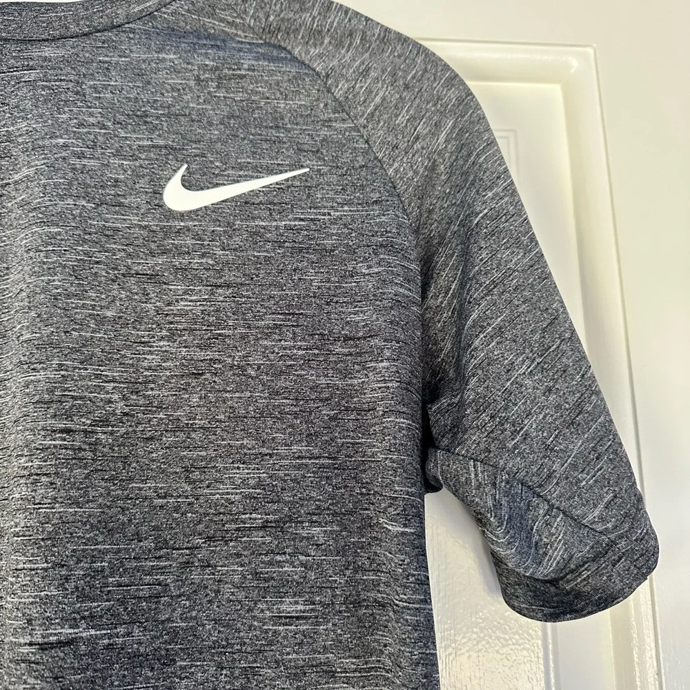 Nike Men's Gray Dri-Fit Shirt - Picture 3 of 5